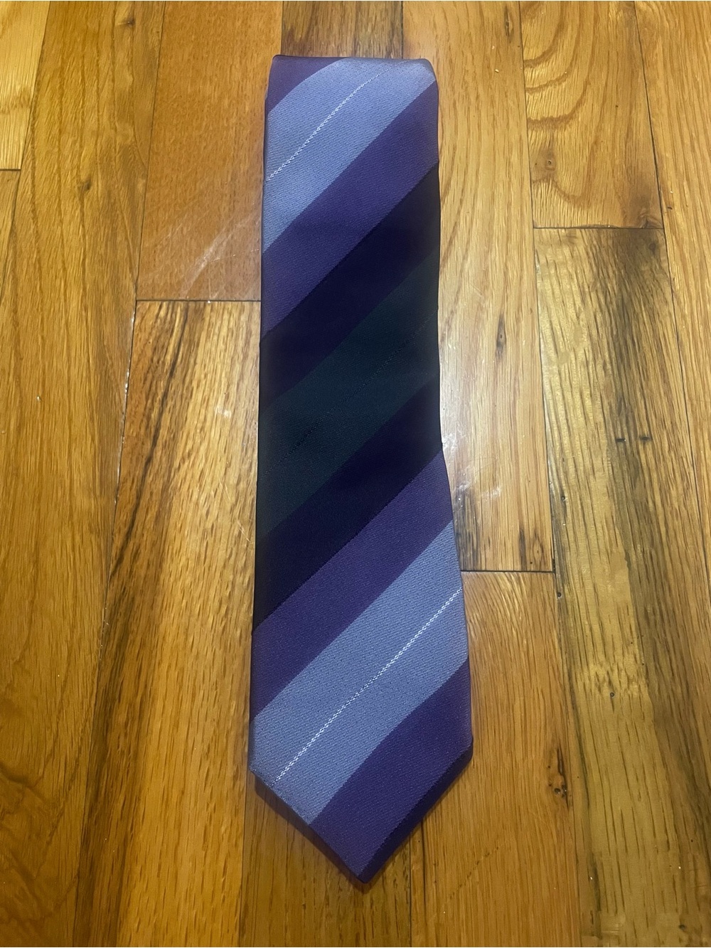 $188 John Varvatos USA 100% Italian Silk Skinny Tie
